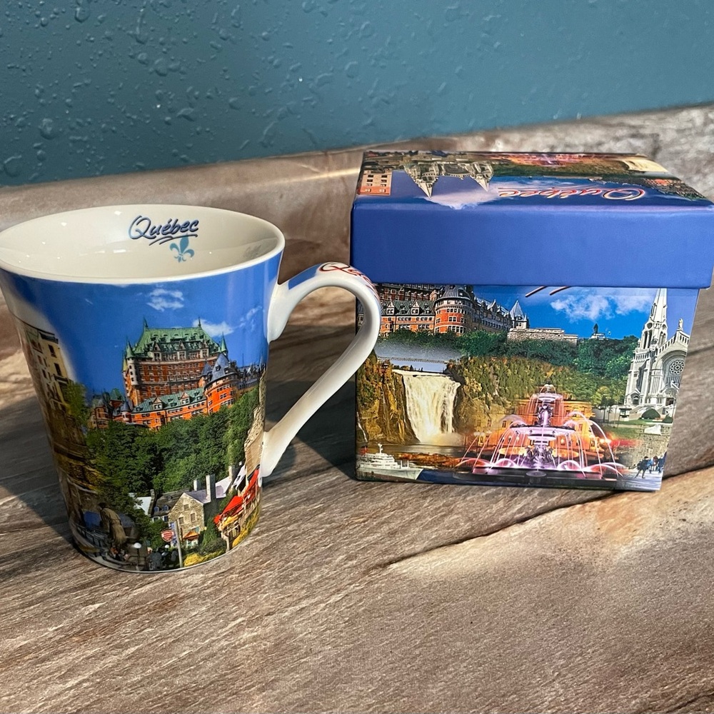 Quebec Porcelain collectible mug the postcard factory EST 1981